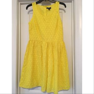 Yellow Eyelet Old Navy Dress☀️